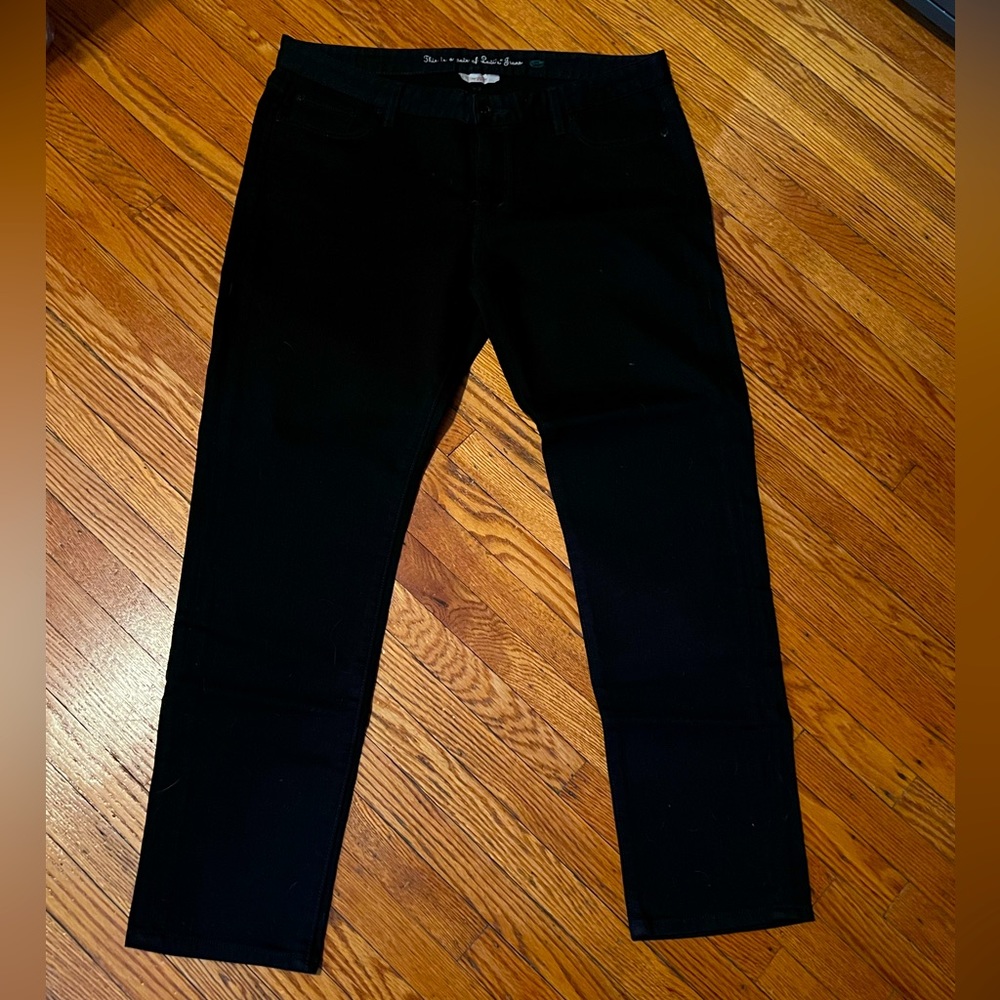 Levi’s Low Skinny 531 Women’s Straight Leg Black NWOT Short Soft